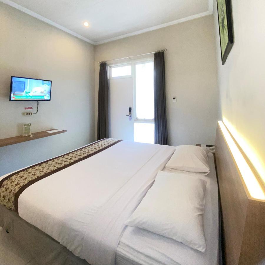 Riverstone Hotel & Cottage Batu  Exterior foto