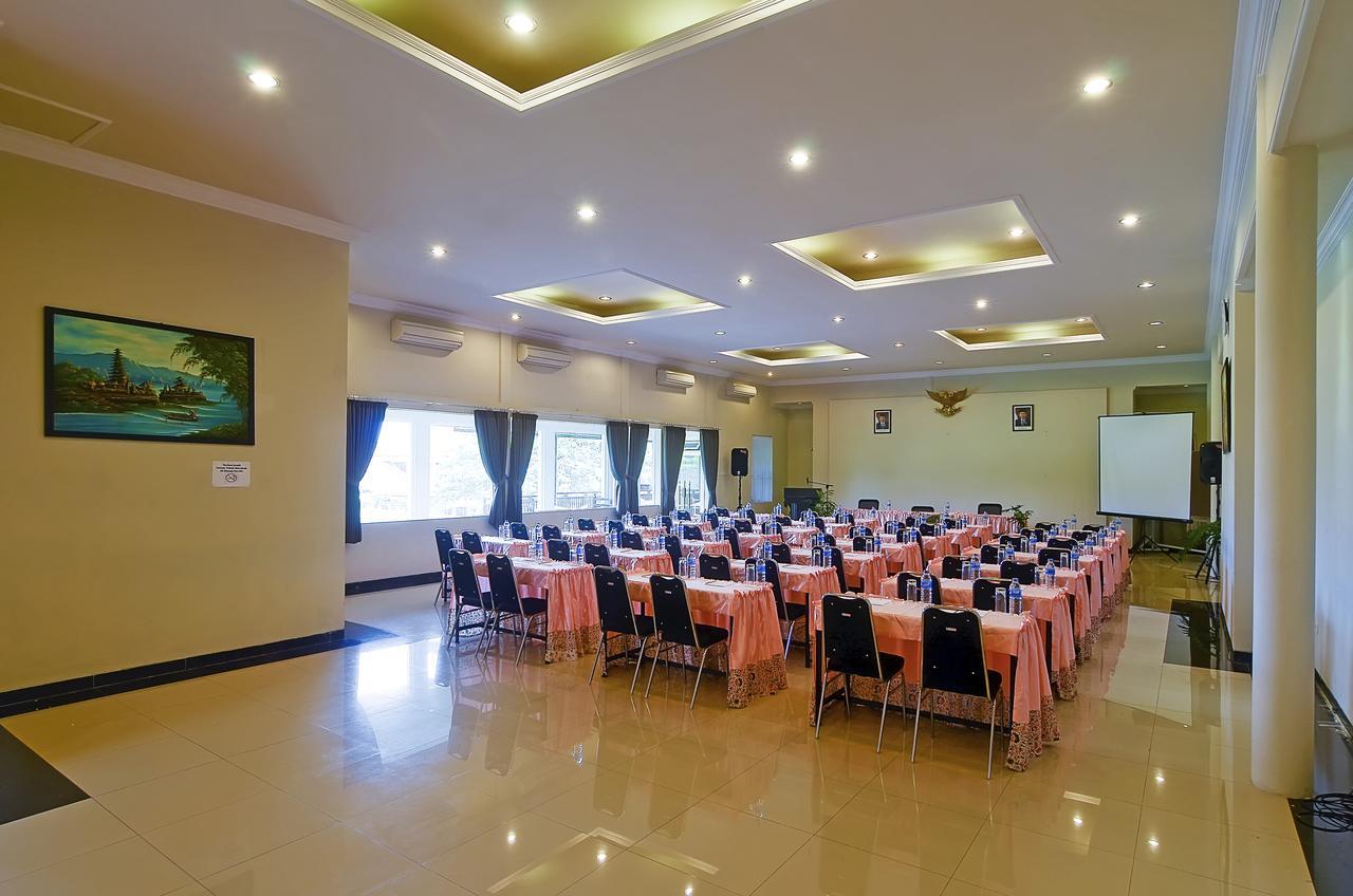 Riverstone Hotel & Cottage Batu  Exterior foto